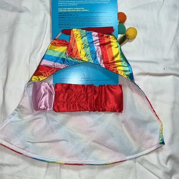 Petsmart Rainbow Small Pet Cape and Crown - Picture 4 of 4
